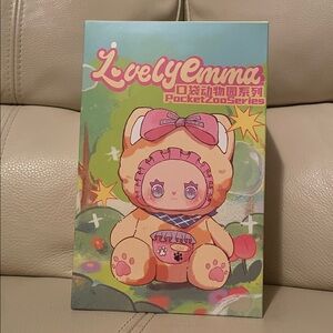 Lovely Emma Pocket Zoo Series Plush: Lace Bear